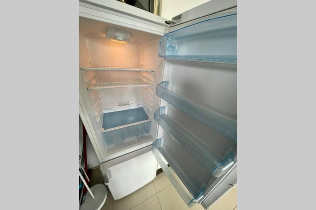 Sawa Apartment 2Xmetro Wifi 500 Mbs 50'Tv Netflix Hbo Appletv+ Warsaw Exterior photo