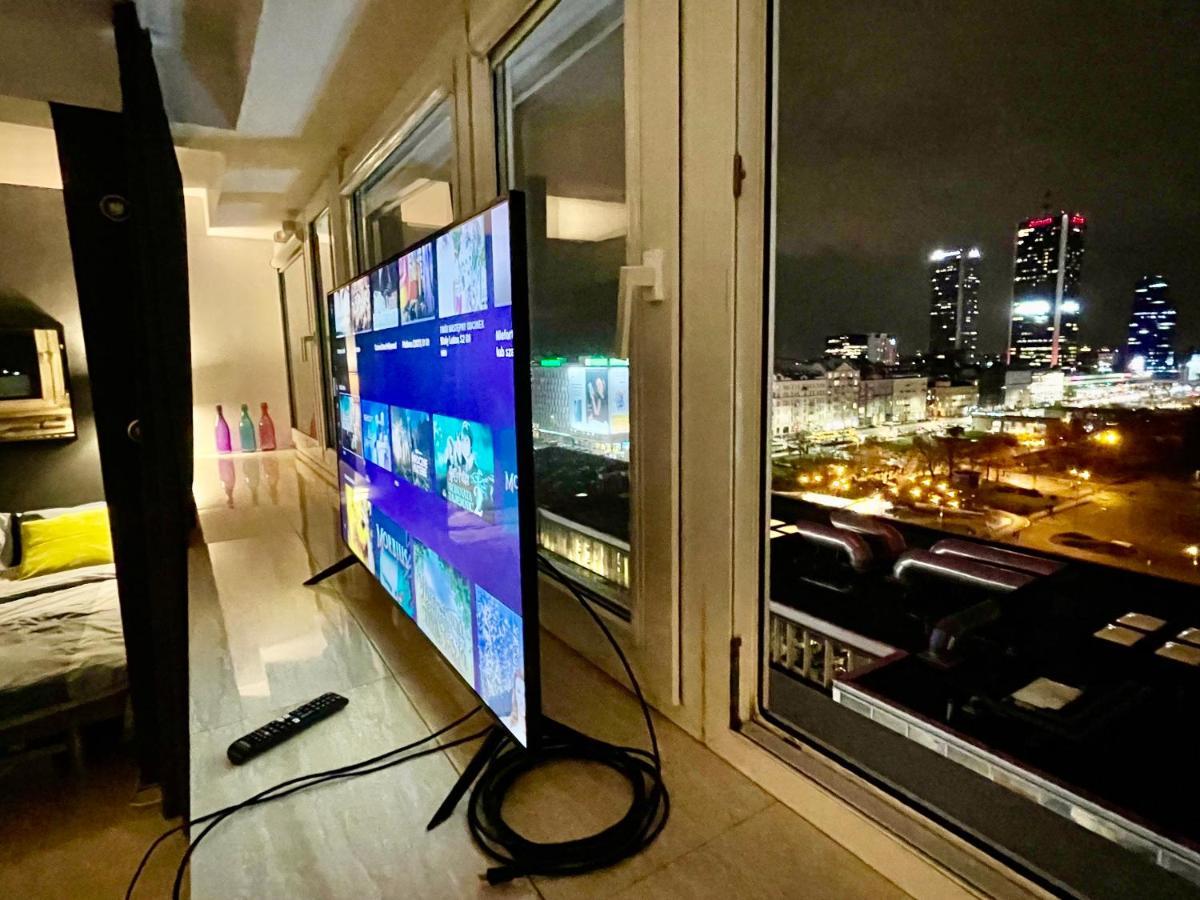 Sawa Apartment 2Xmetro Wifi 500 Mbs 50'Tv Netflix Hbo Appletv+ Warsaw Exterior photo